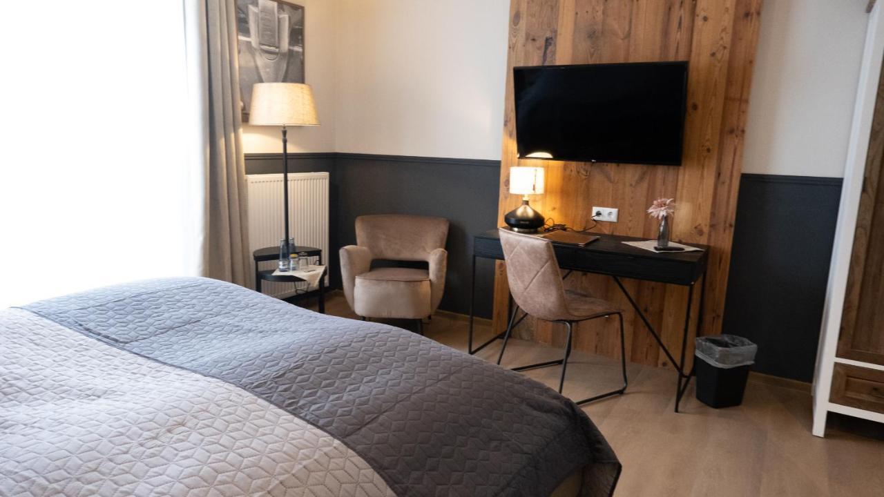 Altstadt-Hotel Стендал Екстериор снимка