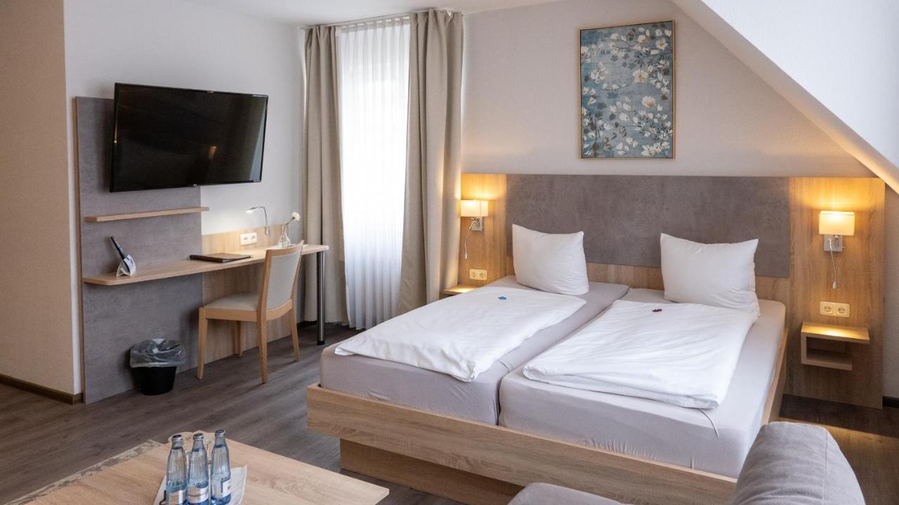 Altstadt-Hotel Стендал Екстериор снимка