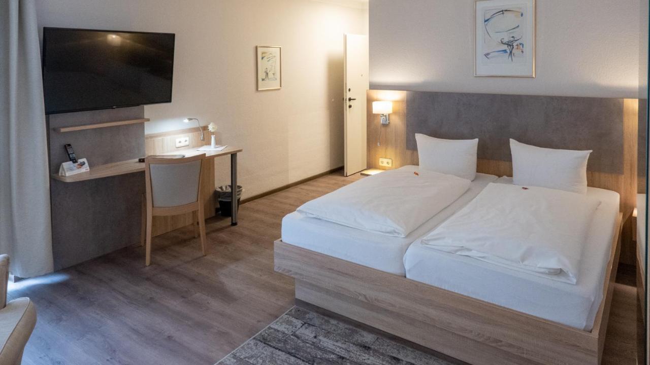 Altstadt-Hotel Стендал Екстериор снимка