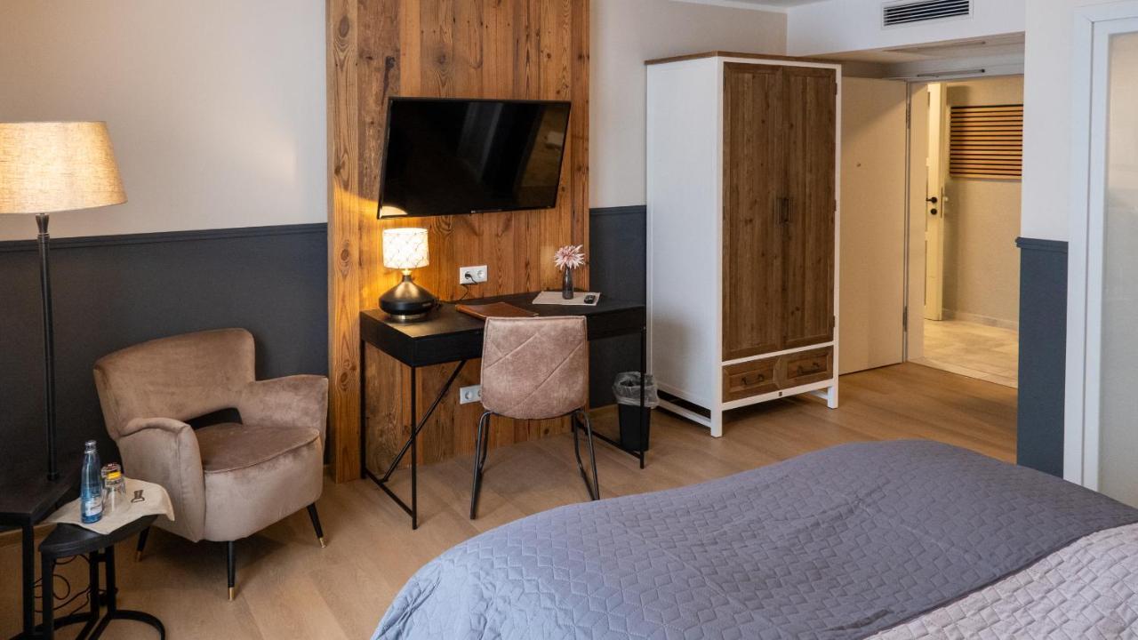 Altstadt-Hotel Стендал Екстериор снимка